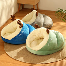 Cute Slipper-Shaped Cat Kennel Bed - Cozy Winter Sleeping Bag for Small Pets