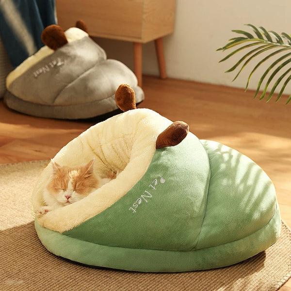 Cute Slipper-Shaped Cat Kennel Bed - Cozy Winter Sleeping Bag for Small Pets